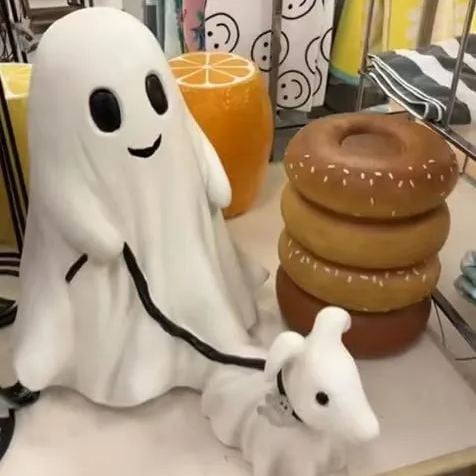 👻Halloween Ghost Walking Dog Statue