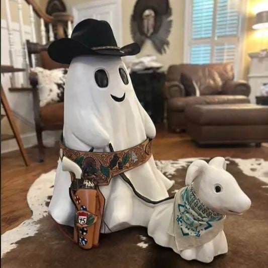 👻Halloween Ghost Walking Dog Statue