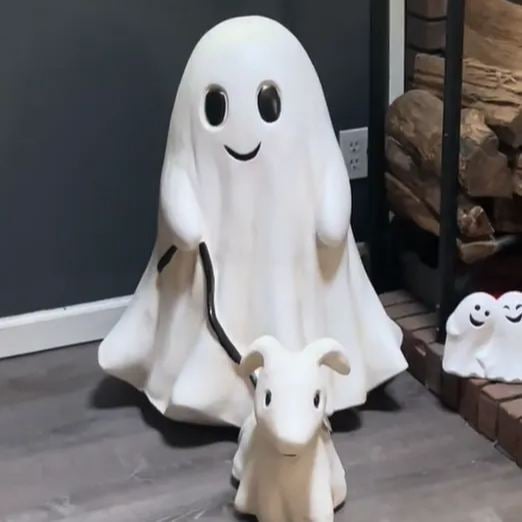 👻Halloween Ghost Walking Dog Statue