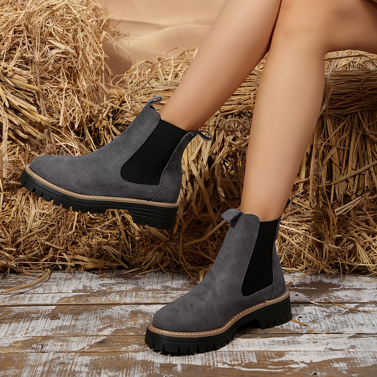 Women's fashion plain ankle boots with a thick sole