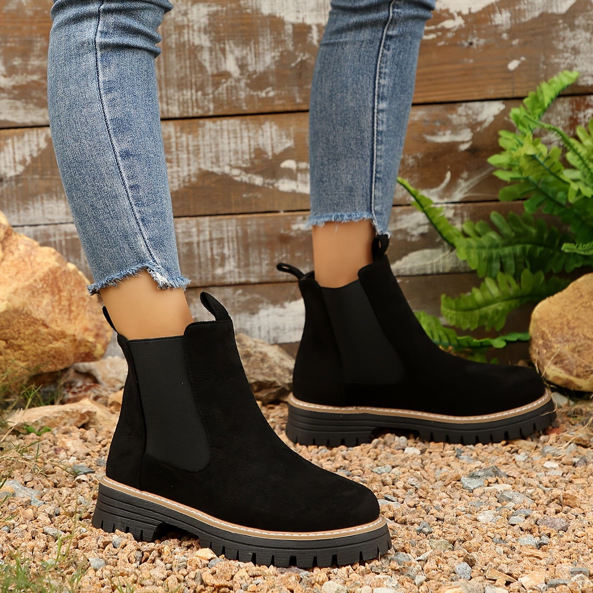 Women's fashion plain ankle boots with a thick sole