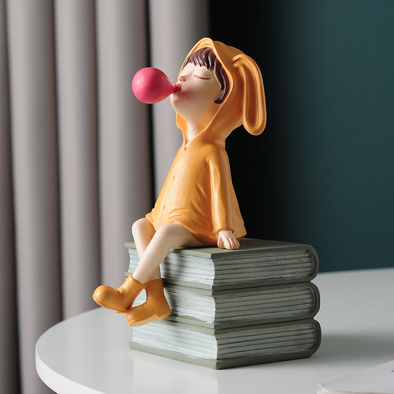 Literary-Minded Lass